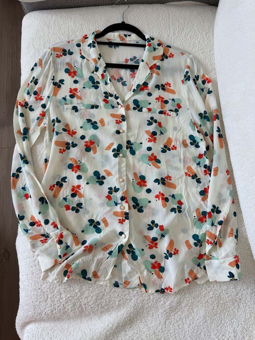 Floral Viscose Blouse Button Down Shirt Long Sleeve Lightweight Top Size S - Picture 4 of 4